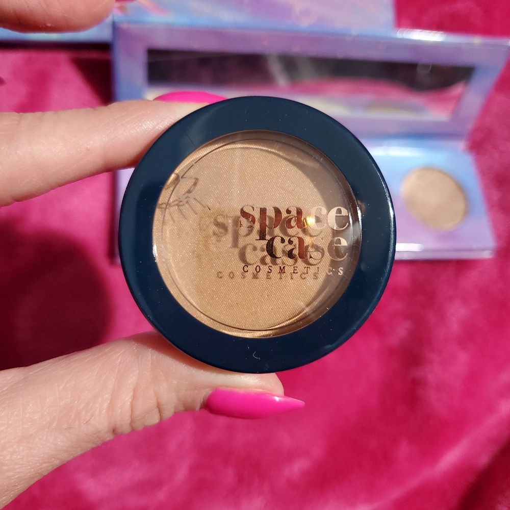 Makeup💕 - Picture 3 of 3